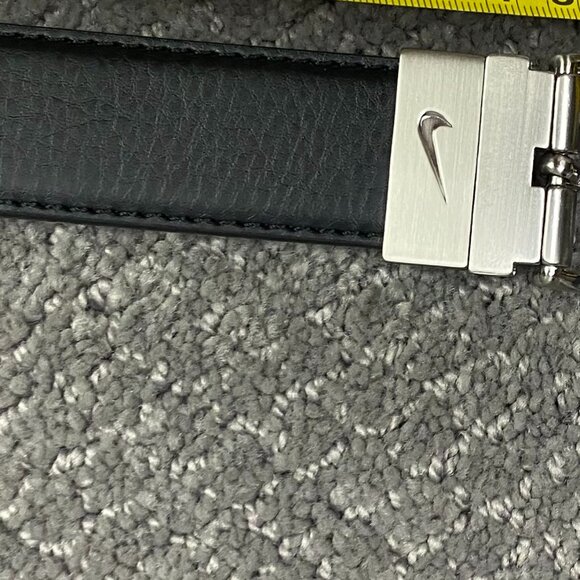 Nike Reversible Golf Belt Men's Size 36 Black Gray Faux Synthetic Leather - Picture 6 of 9